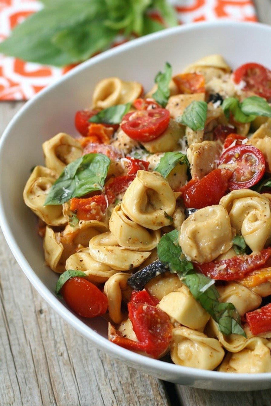 Yummy Roasted Red Pepper and Parmesan Tortellini Salad final result